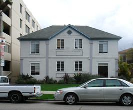 470-472 S Roxbury Dr in Beverly Hills, CA - Building Photo - Building Photo