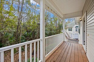 40 Brittany Pl in Hilton Head Island, SC - Building Photo