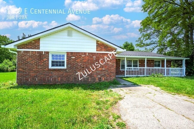 1509 E Centennial Ave