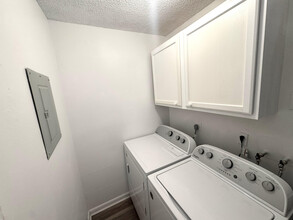 5260 Bosque Ln-Unit -18 in West Palm Beach, FL - Building Photo - Building Photo