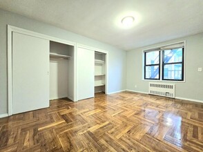 525-527-527 Riverdale Ave in Yonkers, NY - Foto de edificio - Building Photo