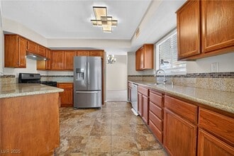 3241 Ventana Hills Dr in Las Vegas, NV - Building Photo - Building Photo