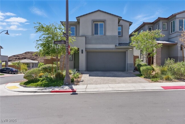 property at 5 Vicolo Loren