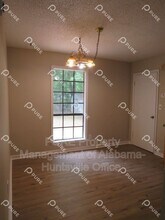 3606 White Oak Way SW in Huntsville, AL - Building Photo - Building Photo