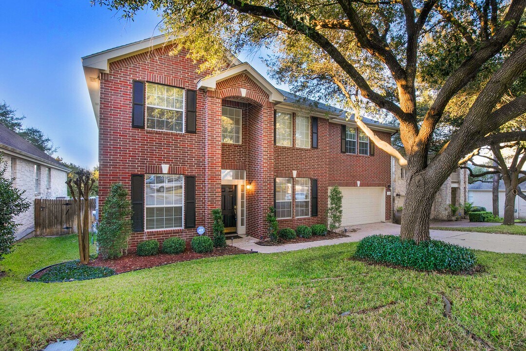 2514 Crenshaw Dr in Round Rock, TX - Building Photo
