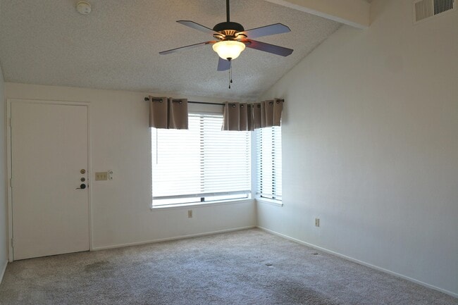 property at 6087 Montecito Cir