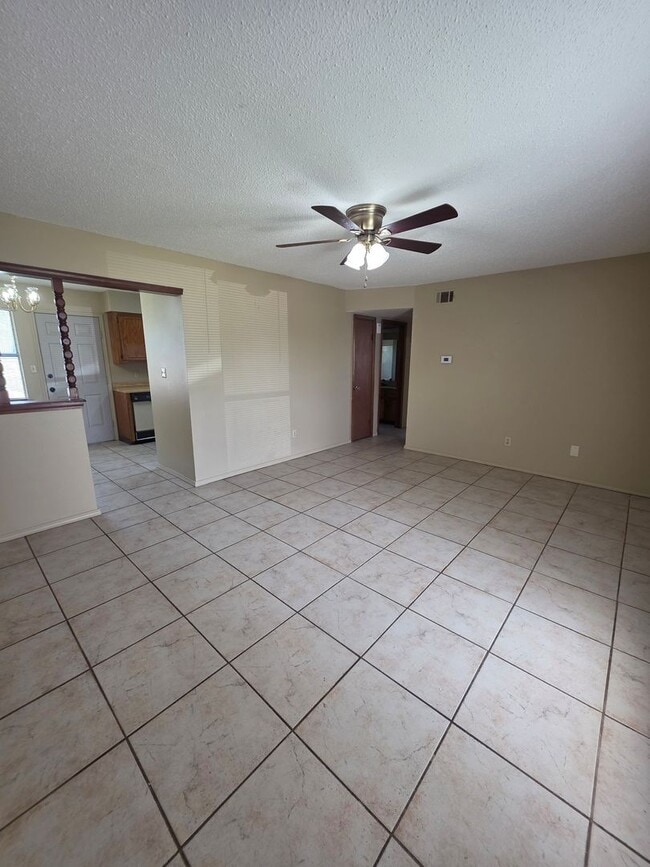 1209 S Frankfort Ave in Russellville, AR - Building Photo - Building Photo