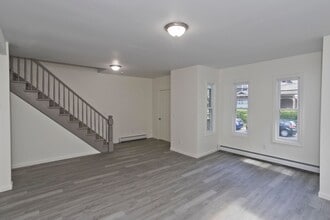 22-24 Highland Ave in Northampton, MA - Building Photo - Building Photo