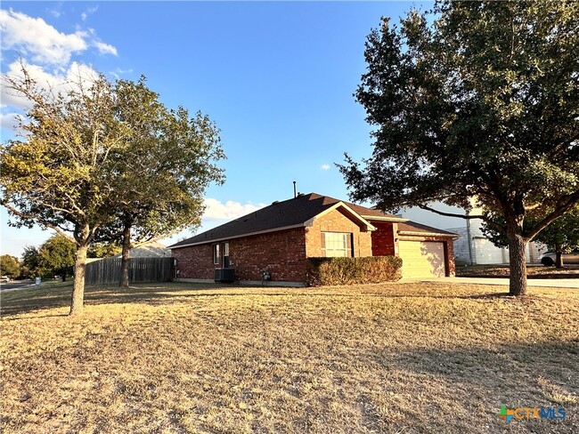 180 Firwood S in Kyle, TX - Building Photo - Building Photo