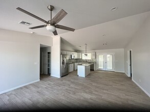 1809 N Apache Dr in Chandler, AZ - Building Photo - Building Photo