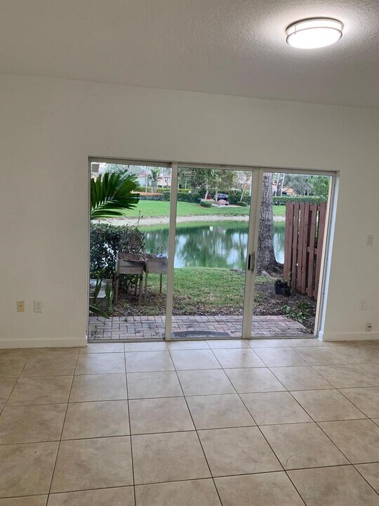 3390 NE 13th Circle Dr in Homestead, FL - Building Photo