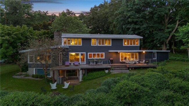 21 Pond Hill Rd in Chappaqua, NY - Building Photo - Building Photo