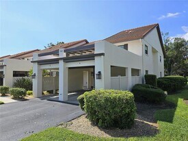 764 Avenida Estancias in Venice, FL - Building Photo