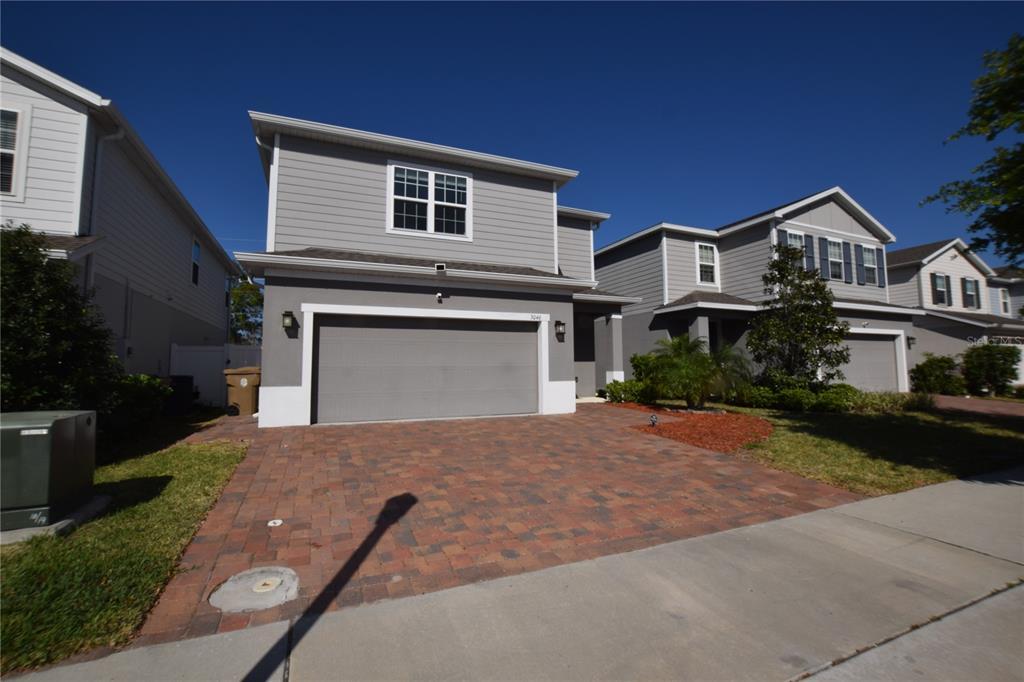 3046 Slough Creek Dr in Kissimmee, FL - Building Photo