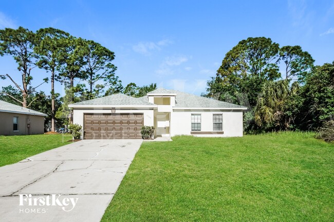 property at 1523 S Cranberry Blvd