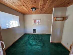 2321 Cypress Way in Pine Mountain Club, CA - Foto de edificio - Building Photo