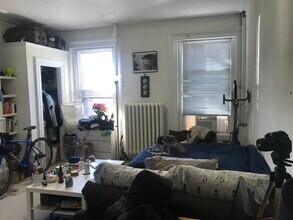 127 Pinckney St, Unit 3 in Boston, MA - Building Photo - Building Photo