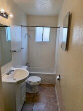 208 General Marshall St NE in Albuquerque, NM - Building Photo - Building Photo