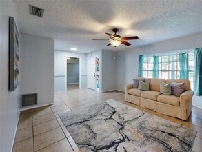 1836 Plumtree Dr in Deltona, FL - Building Photo - Building Photo