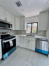 3030 Arthur St in Hollywood, FL - Foto de edificio - Building Photo