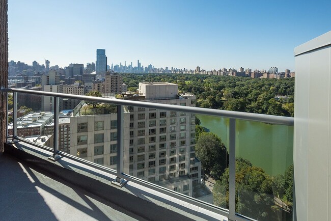 1309 5th Ave in New York, NY - Foto de edificio - Building Photo