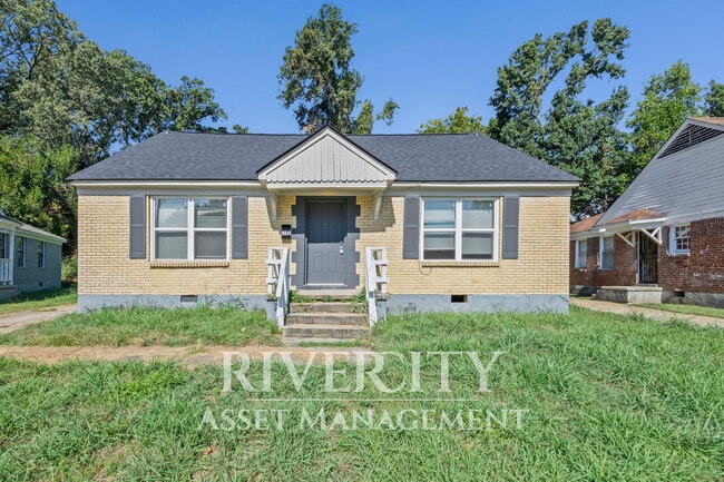 property at 1157 W Lexington Cir