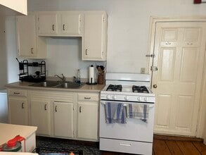 74 John St, Unit 1R in Providence, RI - Building Photo - Building Photo