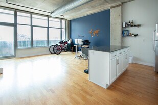 50 E 16th St, Unit 311 in Chicago, IL - Building Photo