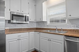 2807 Gordon St in Panama City, FL - Building Photo - Building Photo