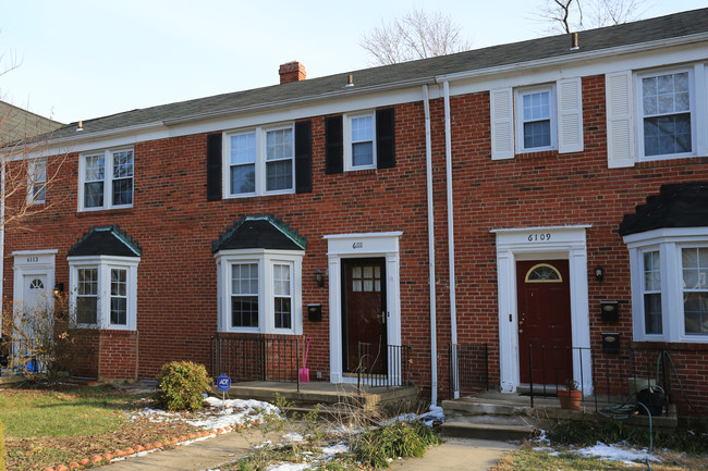 6111 Parkway Dr in Baltimore, MD - Building Photo - Building Photo