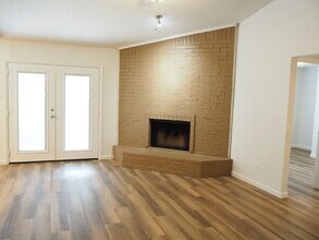 3732 Greenstone Dr in Fort Worth, TX - Building Photo - Building Photo
