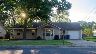 108 Mayfair Cove in North Little Rock, AR - Building Photo