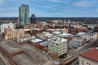 Church and Main in Durham, NC - Foto de edificio - Building Photo