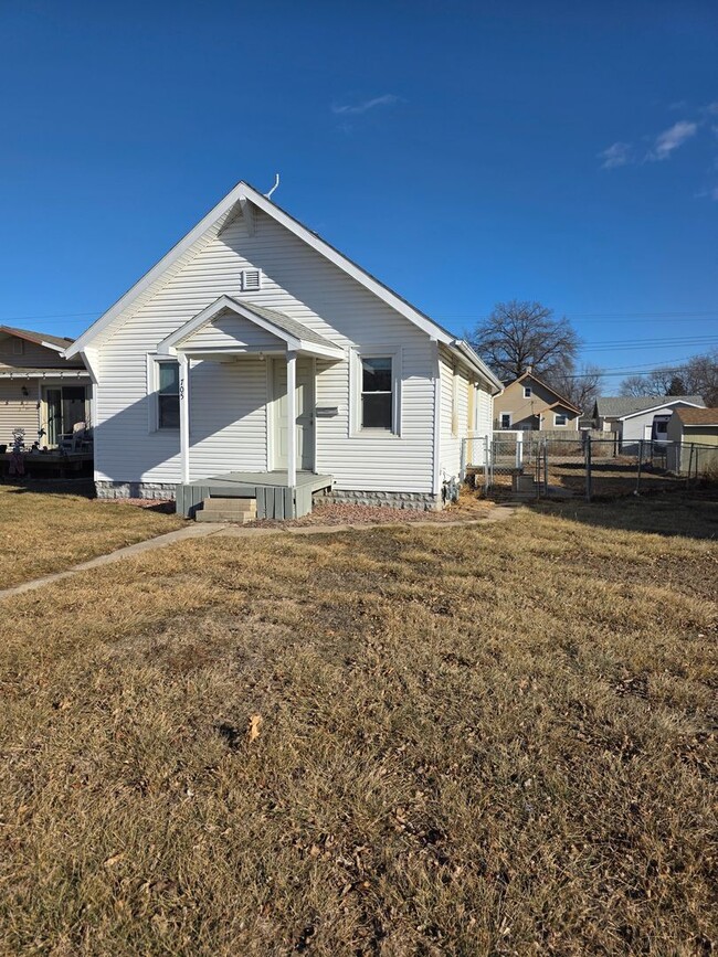 property at 705 S 12th St