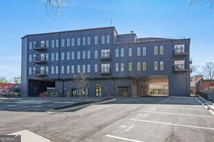 456 Flat Shoals Ave SE in Atlanta, GA - Building Photo