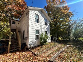 55 Poplar St in Battle Creek, MI - Building Photo