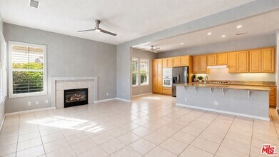 37 Shoreline Dr in Rancho Mirage, CA - Building Photo - Building Photo