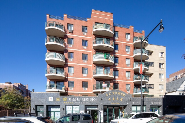 ACT TOWER in Flushing, NY - Building Photo - Building Photo