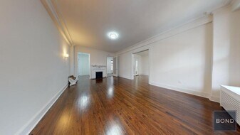 166 W 72nd St in New York, NY - Building Photo