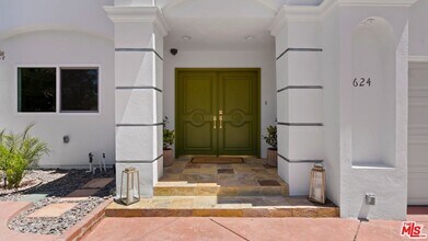 4624 Conchita Way in Los Angeles, CA - Building Photo - Building Photo