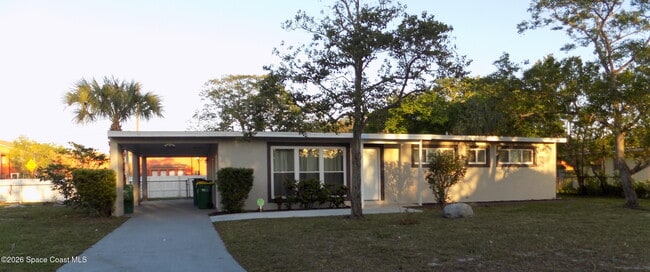 property at 1204 Tulip Ln