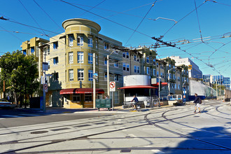 One Church Street Apartments in San Francisco, CA - Foto de edificio - Building Photo