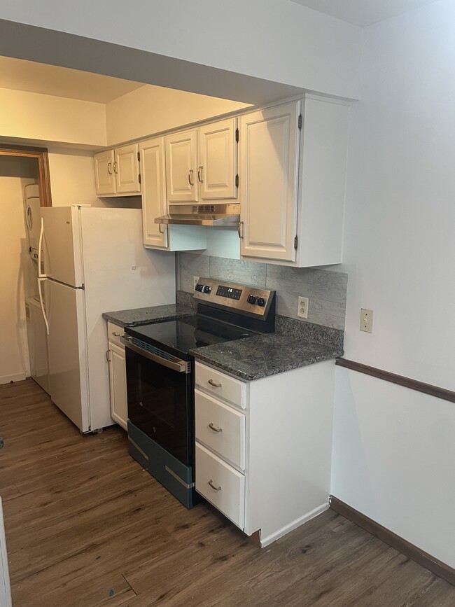 property at 5713 Tibaron Ln