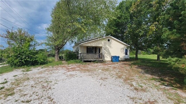 property at 3720 N Rainbow Farm Rd