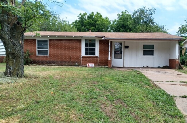 property at 4104 SE 22nd St