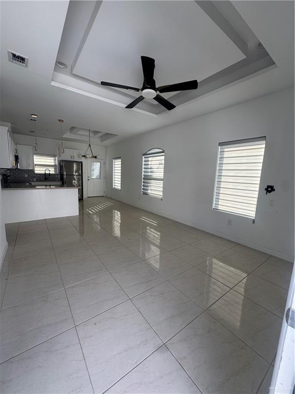 11 W Woodson Dr in Edinburg, TX - Building Photo - Building Photo