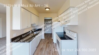 35254 W 8 Mile Rd in Farmington Hills, MI - Building Photo - Building Photo