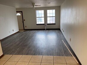 744 SW 13th St in Blanchard, OK - Building Photo - Building Photo