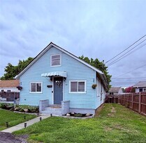 42 Peck St in West Haverstraw, NY - Building Photo