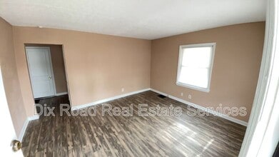 2660 Tylersville Rd in Hamilton, OH - Building Photo - Building Photo